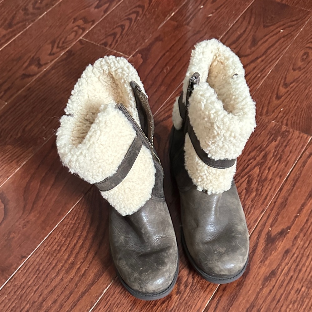 Uggs in good condition